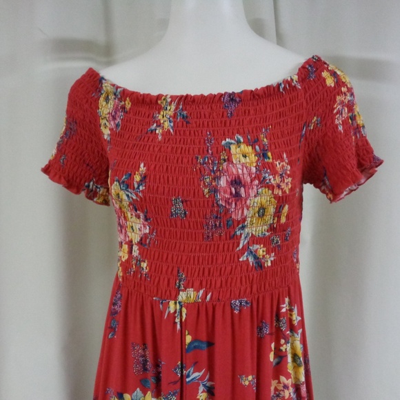 NEVENA RAE RED FLORAL OFF SHOULDER SMOCK TOP MIDI HANDKERCHEIF SKIRT DRESS SZ L - Picture 3 of 4